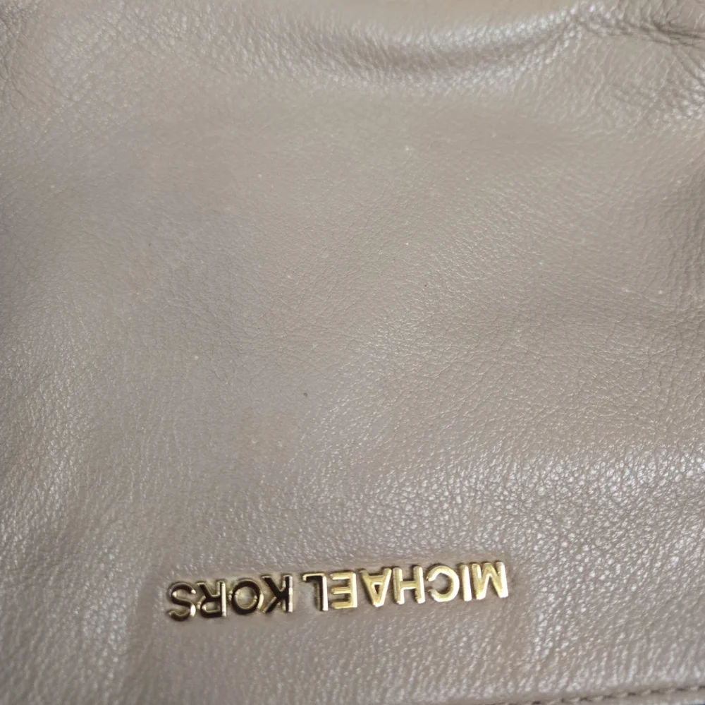 MICHAEL KORS POCKETBOOK